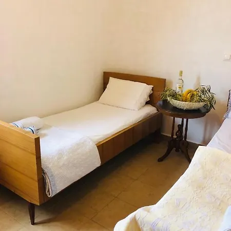 Karas With Private 度假居